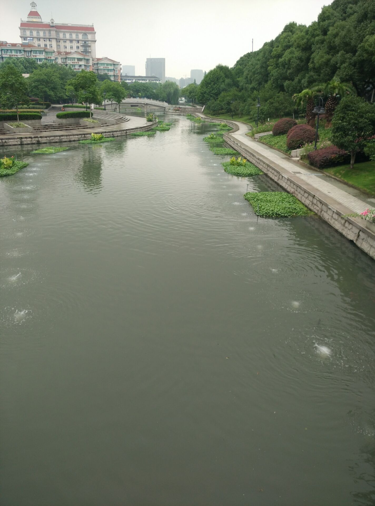 龙铁沉水风机在杭州河道中的应用